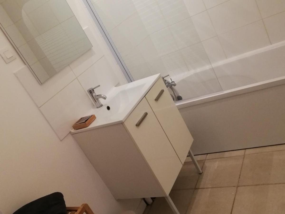 Logement Entier Au Calme Villers-Outreaux Екстериор снимка